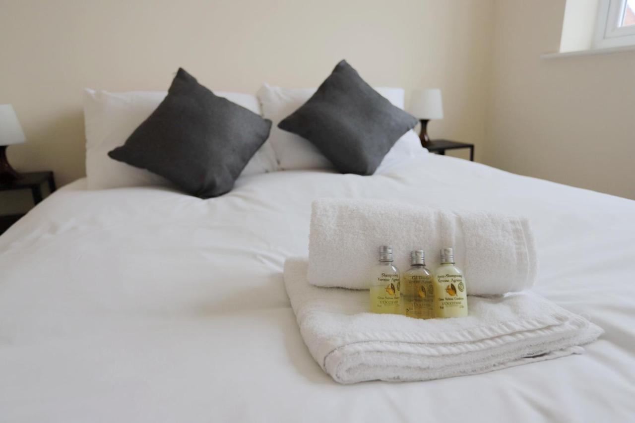 Easytravel Luxury Nec/Airport 3 Beds House Birmingham Exterior foto