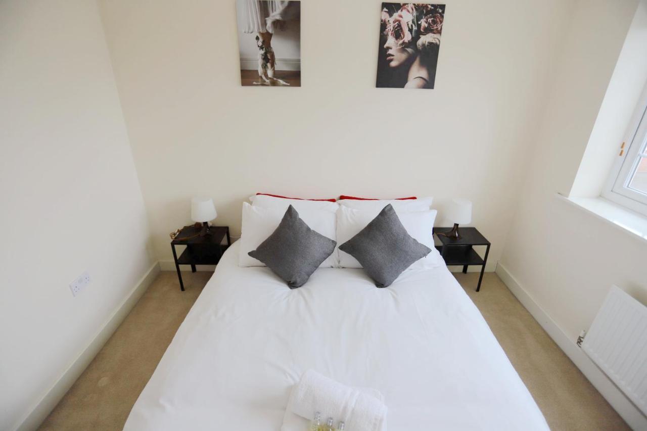 Easytravel Luxury Nec/Airport 3 Beds House Birmingham Exterior foto